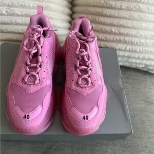 Balenciaga Women’s Sneaker Triple S Pink Sneaker Women's 10 US 40 EU.